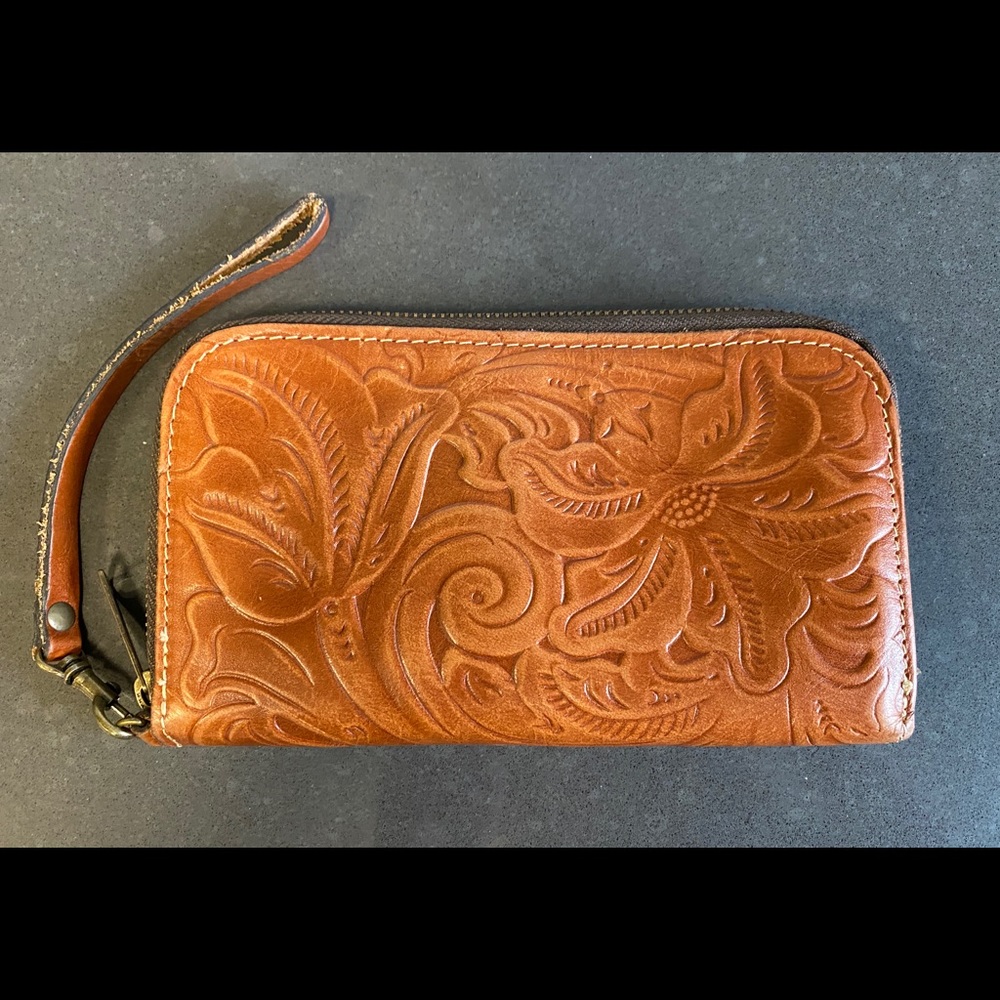 Patricia Nash Wristlet
